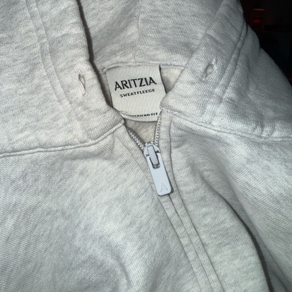 Aritzia heathered grey fleece cropped boyfriend  Zip-Up Hoodie - Picture 4 of 6